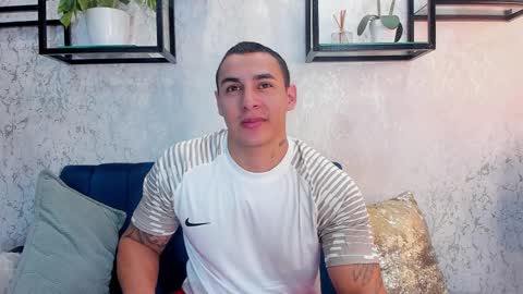 Massimo Contie online show from February 2025 03:05:02 PM