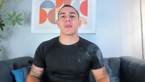 Massimo Contie online show from November 2025 12:18:02 PM