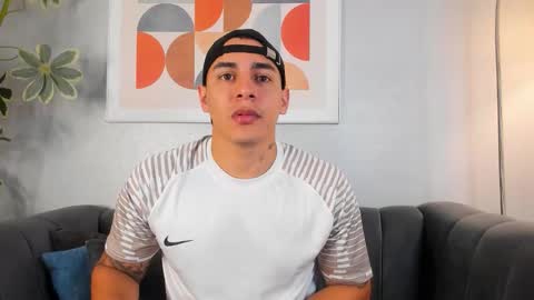 Massimo Contie online show from November 2025 11:01:02 AM