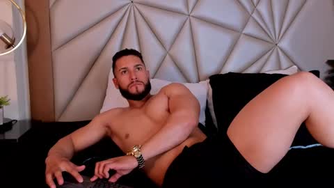 Massimo online show from March 2025 06:55:01 PM