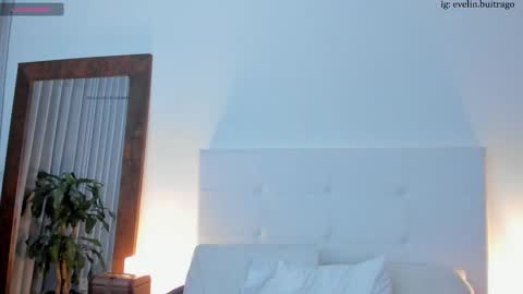 Eve   Independent model online show from February 2025 02:01:02 AM