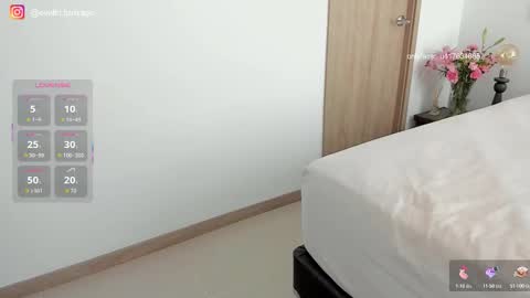 Eve   Independent model online show from September 2025 02:06:02 PM