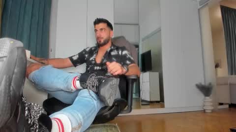 Matthew online show from October 2025 08:50:02 PM