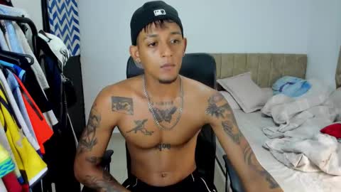 master_boy28 online show from December 2025 04:34:02 PM