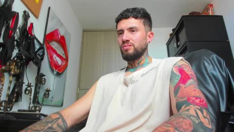 steven  online show from January 2025 08:56:02 PM