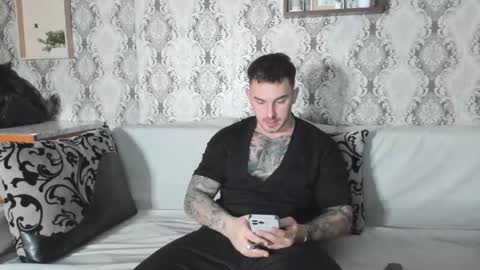 Snapshot of mastermusclejon chatting on December 2024 08:50:01 PM Jon online show from December 2024 08:50:01 PM