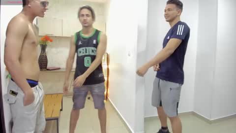 Team Cris Darwin- Fernando- Stiven- David online show from February 2025 11:28:01 AM