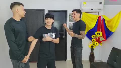 Team Cris Darwin- Fernando- Stiven- David online show from July 2026 11:14:01 AM