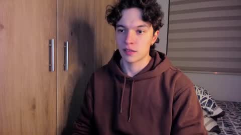 mastrangelo_x online show from October 2025 04:21:02 AM