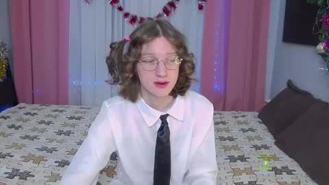 Masuzy online show from December 2025 11:17:01 AM