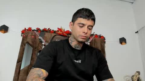 mateo_dilucajs1 online show from December 2025 10:01:01 AM