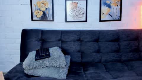 MATEO HUNTER online show from October 2025 04:09:01 AM