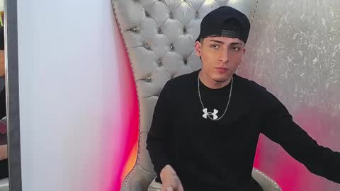 Snapshot of mateo_mitchell chatting on October 2025 04:35:01 AM mateo mitchell online show from October 2025 04:35:01 AM