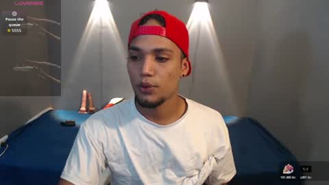 Snapshot of mateo_nick chatting on July 2026 08:35:02 PM Mateo and Noah online show from July 2026 08:35:02 PM
