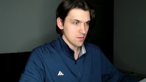 mateo_zeus online show from December 2025 09:00:01 PM