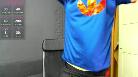 Snapshot of mateobenjamin chatting on May 2026 11:16:02 AM MateoBenjamin online show from May 2026 11:16:02 AM
