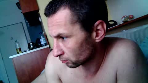 mates1982 online show from April 2026 07:37:02 AM