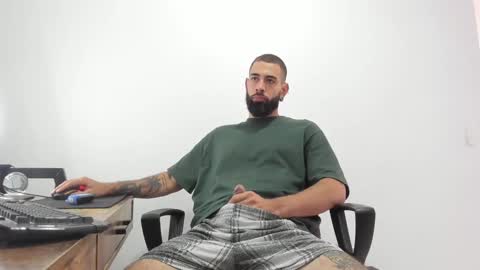 Matheus     online show from December 2024 09:08:02 PM