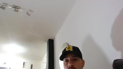 STRURIBE ON INSTAGRAM online show from December 2024 04:53:02 PM