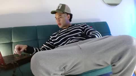 STRURIBE ON INSTAGRAM online show from January 2026 08:49:02 AM