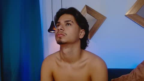 Mathew online show from November 2025 01:45:01 PM