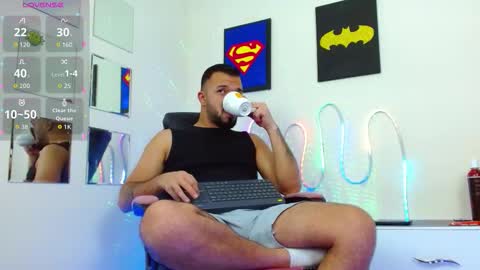 mathewhot3 online show from December 2025 03:00:02 AM