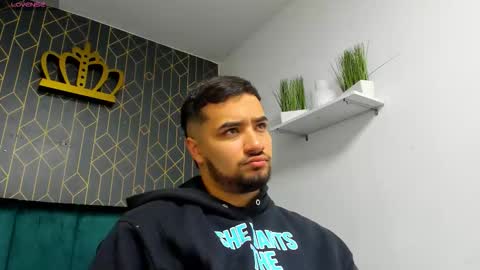 Mathews online show from November 2025 11:31:02 AM