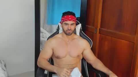 mathews_smith online show from December 2025 11:39:02 AM