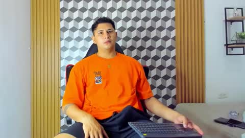 Snapshot of mathias_cocks chatting on January 2025 08:00:01 PM mathias cocks online show from January 2025 08:00:01 PM