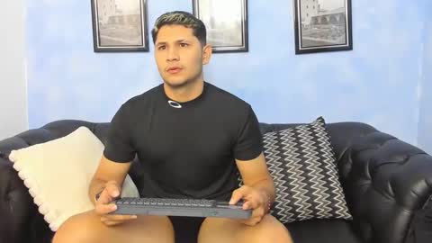 Snapshot of mathias_cocks chatting on September 2025 04:02:02 AM mathias cocks online show from September 2025 04:02:02 AM