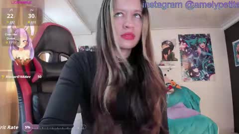 Snapshot of mathildalapetite chatting on October 2025 09:56:01 PM Mathilda Lapetite online show from October 2025 09:56:01 PM