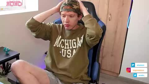 Alejandro Alex online show from October 2025 01:43:02 PM