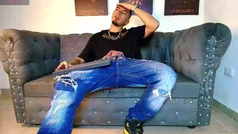 Snapshot of matias_costa chatting on October 2025 08:29:01 PM MATIAS COSTA online show from October 2025 08:29:01 PM