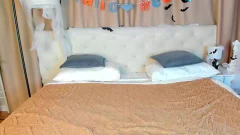 Matilda  GTM3TuWeThFrSa 0300am-1000am online show from November 2025 05:03:01 PM