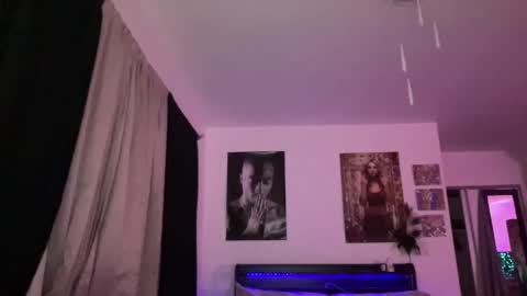 MOLLY MILLS online show from November 2025 12:53:01 AM