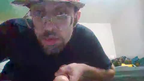 Snapshot of matt48195571828 chatting on April 2026 08:42:02 PM matt48195571828 online show from April 2026 08:42:02 PM