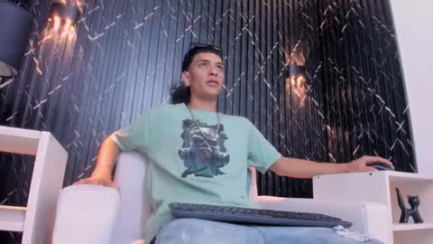 Matt Ruso online show from November 2025 03:50:01 AM