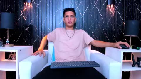 Matt Ruso online show from November 2025 03:07:01 AM