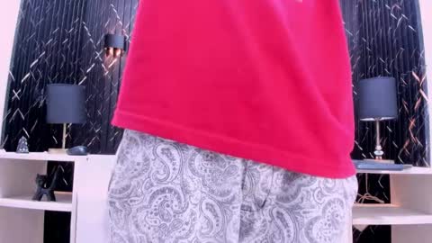 Matt Ruso online show from November 2025 03:28:01 AM