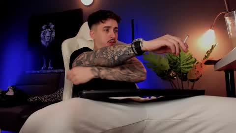 Snapshot of matt_thestud chatting on February 2026 07:35:01 AM Matt online show from February 2026 07:35:01 AM