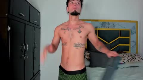 Snapshot of mattdevon chatting on October 2025 06:30:02 PM Matt online show from October 2025 06:30:02 PM