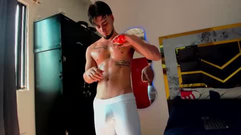 Snapshot of mattdevon chatting on November 2025 06:52:02 PM Matt online show from November 2025 06:52:02 PM