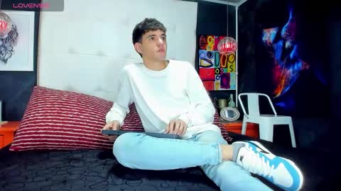 ---Matteo--- online show from September 2025 04:47:01 AM