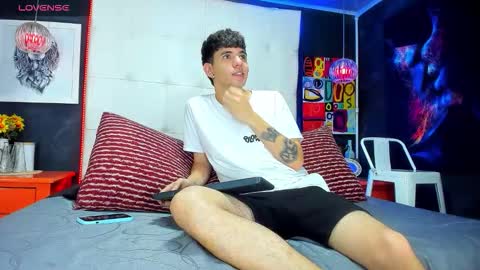 ---Matteo--- online show from September 2025 04:14:02 AM