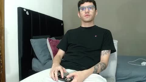 ---Matteo--- online show from February 2026 01:53:02 AM