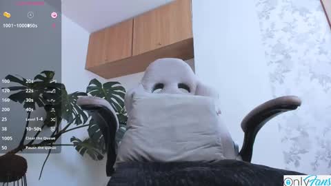 Mateo online show from February 2025 08:09:02 PM