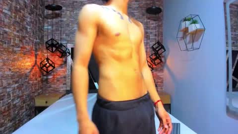 mattfiore online show from December 2025 07:43:02 PM