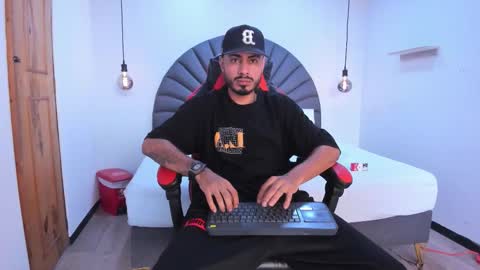 Matthew online show from February 2026 09:37:02 PM