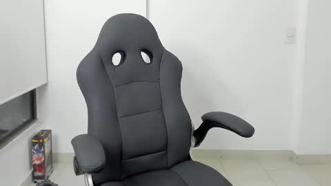 Snapshot of mattia_dupont chatting on February 2026 12:18:01 AM Mattias online show from February 2026 12:18:01 AM