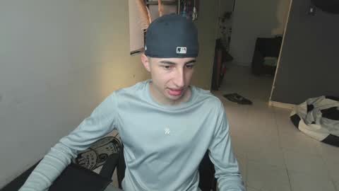 mattias     online show from February 2025 03:09:02 PM